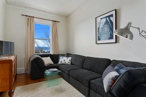 WEST NEST | Classic 3BR Hobart Terrace BEST Location, View, Close To City - Northern Rivers Accommodation 3
