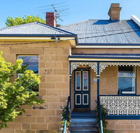 WEST NEST  Classic 3BR Hobart Terrace BEST Location View Close to City - Northern Rivers Accommodation