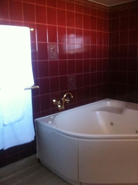 The Waterloo Hotel - Northern Rivers Accommodation 37