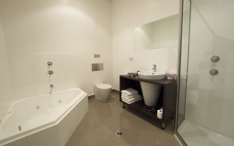 Ikon Hotel - Northern Rivers Accommodation 9