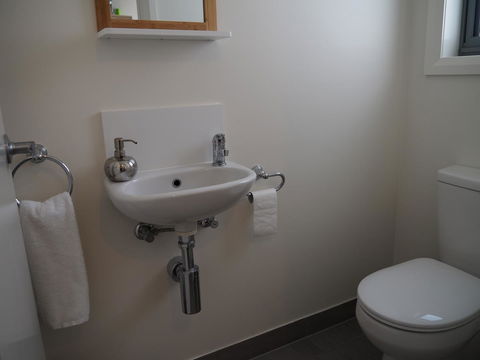 GRANITE BEACH HOUSE @ Bay Of Fires - Northern Rivers Accommodation 13