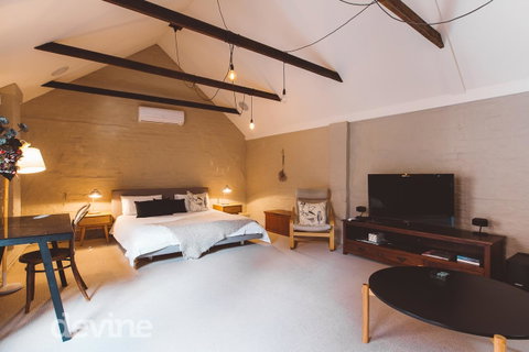 Devine Stays - Hayloft On ELizabeth - Northern Rivers Accommodation 1