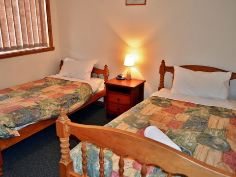 Coles Bay Waterfronter 2 - Northern Rivers Accommodation 7