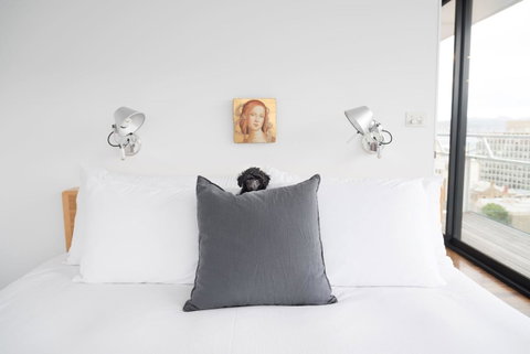 Avalon City Retreat - Northern Rivers Accommodation 10