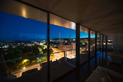 Avalon City Retreat - Northern Rivers Accommodation 18
