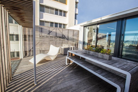 Avalon City Retreat - Northern Rivers Accommodation 0