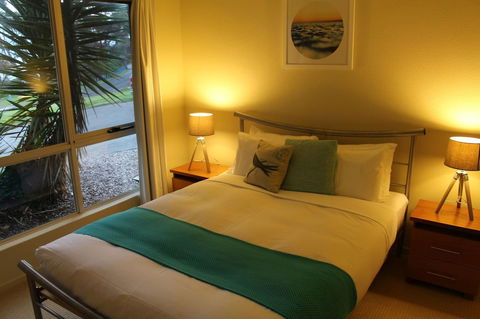 Villa 2 Bay Of Fires - Northern Rivers Accommodation 10