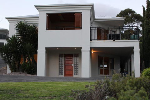 Villa 2 Bay Of Fires - Northern Rivers Accommodation 7