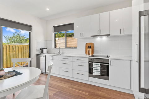 Rosewater Townhouses Dromana - Northern Rivers Accommodation 8