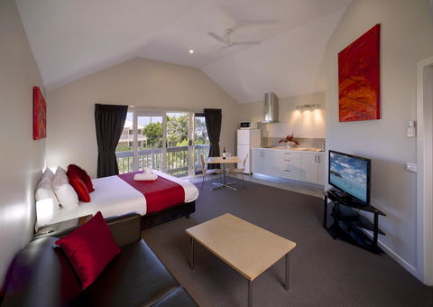 Boathouse Resort Studios And Suites - Northern Rivers Accommodation 10