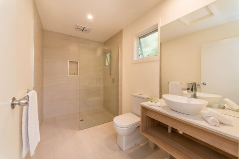 Boathouse Resort Studios And Suites - Northern Rivers Accommodation 24