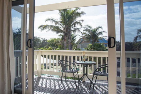 Boathouse Resort Studios And Suites - Northern Rivers Accommodation 9