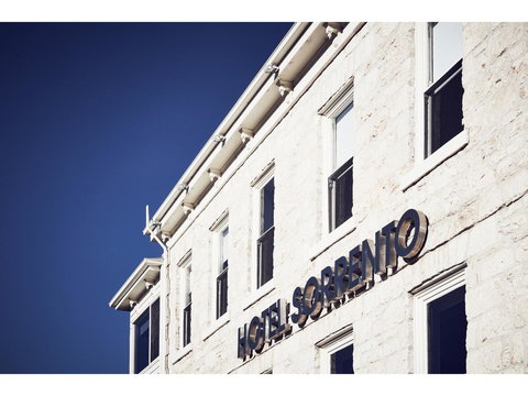 Hotel Sorrento - Northern Rivers Accommodation 24