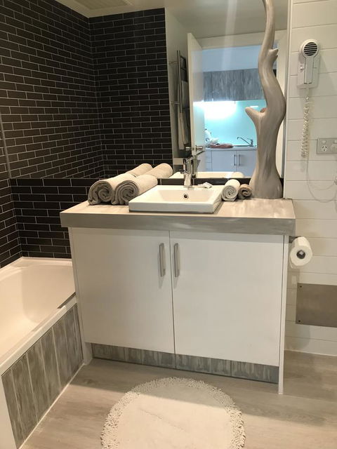 Lorne World - Northern Rivers Accommodation 9