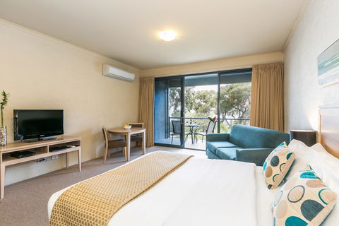Lorne Surf Apartments - Northern Rivers Accommodation 26