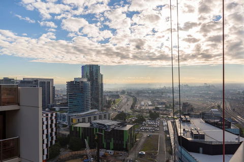 2Bedroom Apartment With Views In Docklands Next To CBD & Marvel Stadium - Northern Rivers Accommodation 5