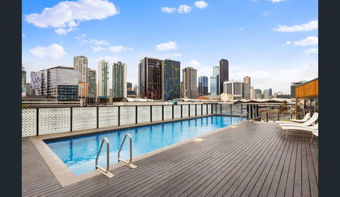2Bedroom Apartment With Views In Docklands Next To CBD & Marvel Stadium - Northern Rivers Accommodation 16