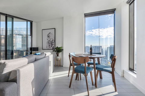 2Bedroom Apartment With Views In Docklands Next To CBD & Marvel Stadium - Northern Rivers Accommodation 4