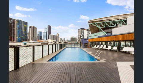 2Bedroom Apartment With Views In Docklands Next To CBD & Marvel Stadium - Northern Rivers Accommodation 17