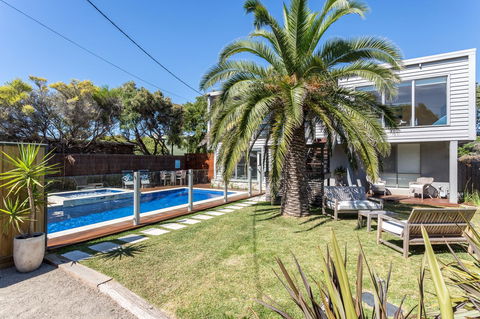 Front Beach House - Northern Rivers Accommodation 4