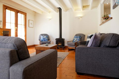 54 On Bank - Northern Rivers Accommodation 4