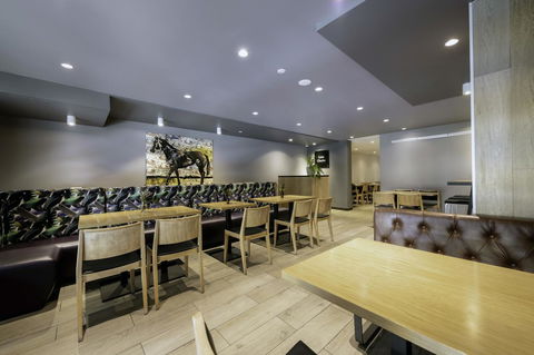 Brady Hotels Central Melbourne - Northern Rivers Accommodation 15