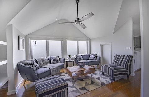Bayview Loft - Northern Rivers Accommodation 1