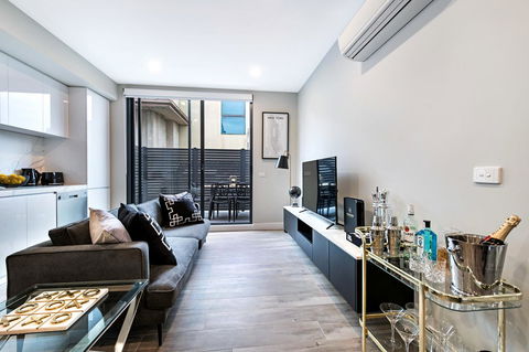 Manhattan Apartments - Caulfield North - Northern Rivers Accommodation 5