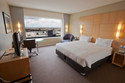 PARKROYAL Melbourne Airport - Northern Rivers Accommodation 32
