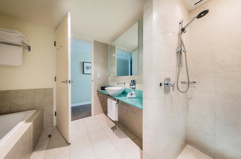 PARKROYAL Melbourne Airport - Northern Rivers Accommodation 4