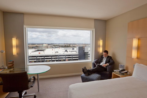 PARKROYAL Melbourne Airport - Northern Rivers Accommodation 17