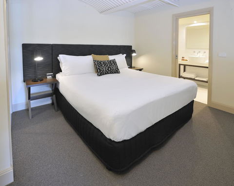 Grand Hotel Melbourne - Northern Rivers Accommodation 2
