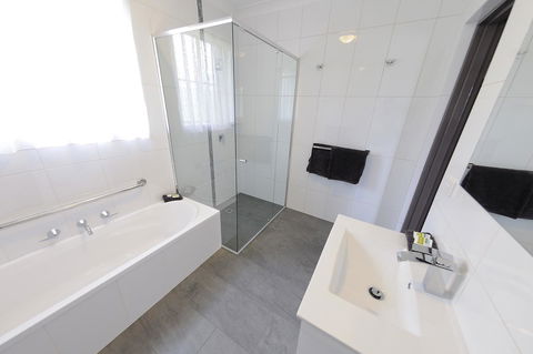 Greenvale Holiday Units - Northern Rivers Accommodation 2