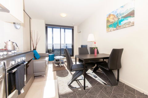Melbourne SkyHigh Apartments - Northern Rivers Accommodation 9