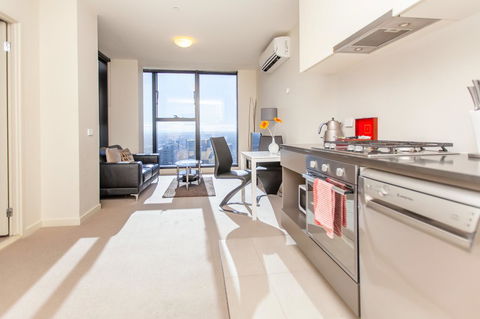 Melbourne SkyHigh Apartments - Northern Rivers Accommodation 1