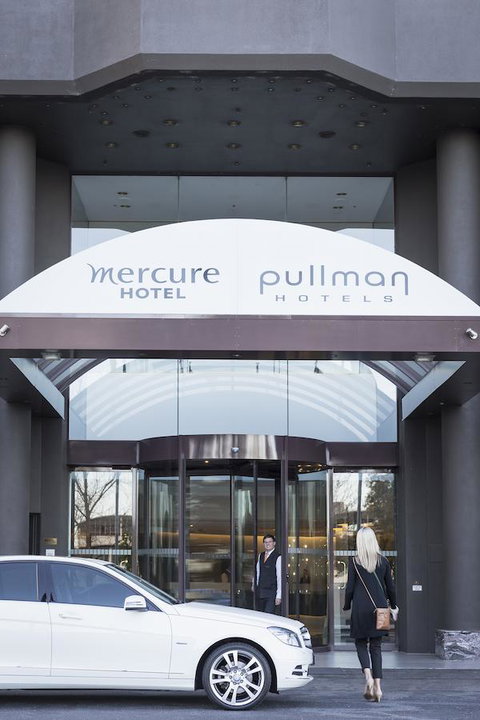 Mercure Melbourne Albert Park - Northern Rivers Accommodation 1
