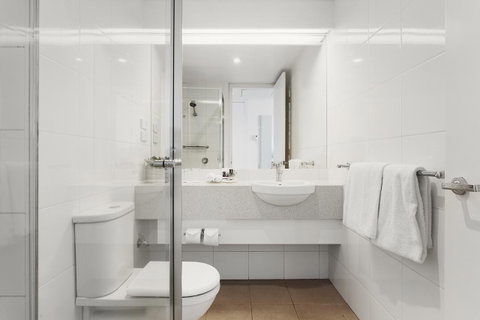 Mercure Melbourne Albert Park - Northern Rivers Accommodation 12