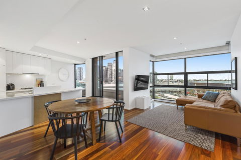 Melbourne Holiday Apartments Flinders Wharf - Northern Rivers Accommodation 9