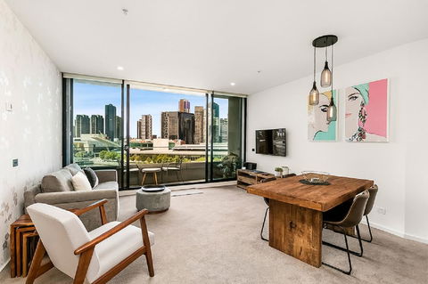 Melbourne Holiday Apartments Flinders Wharf - Northern Rivers Accommodation 1