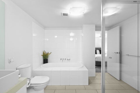Melbourne Holiday Apartments Flinders Wharf - Northern Rivers Accommodation 33