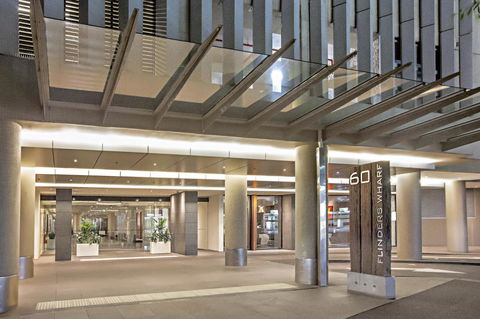 Melbourne Holiday Apartments Flinders Wharf - Northern Rivers Accommodation 4