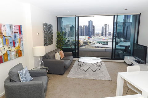 Waterfront Melbourne Apartments - Northern Rivers Accommodation 44