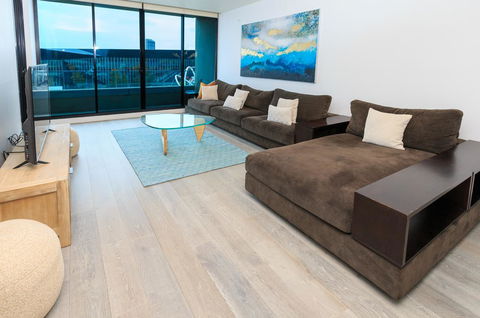 Waterfront Melbourne Apartments - Northern Rivers Accommodation 13