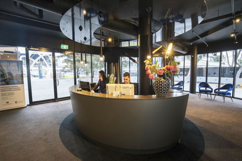 Waterfront Melbourne Apartments - Northern Rivers Accommodation 6
