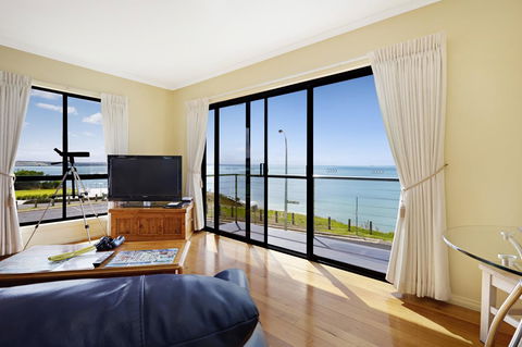 Clifftop Apartments Portland Vic - Northern Rivers Accommodation 5