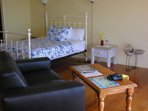 Clifftop Apartments Portland Vic - Northern Rivers Accommodation 13