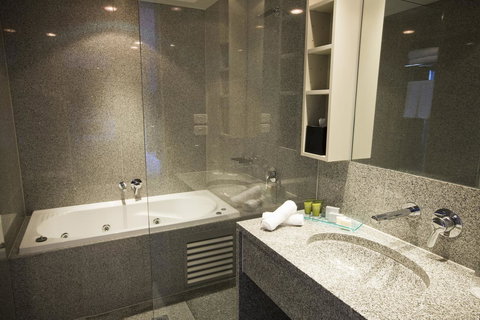 Mantra Melbourne Airport - Northern Rivers Accommodation 21