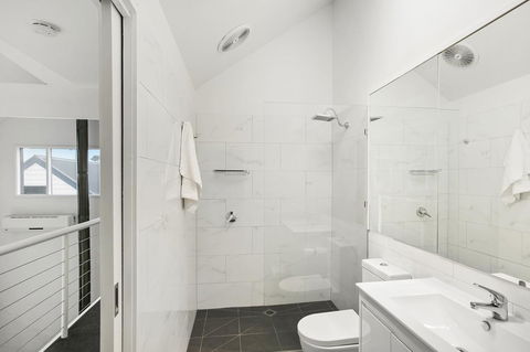 Terrace Lofts Apartments - Northern Rivers Accommodation 15