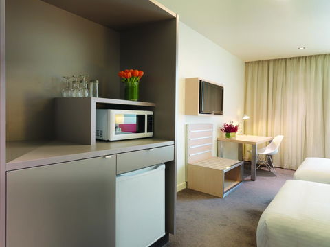 Travelodge Hotel Melbourne Docklands - Northern Rivers Accommodation 5