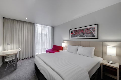 Travelodge Hotel Melbourne Docklands - Northern Rivers Accommodation 0